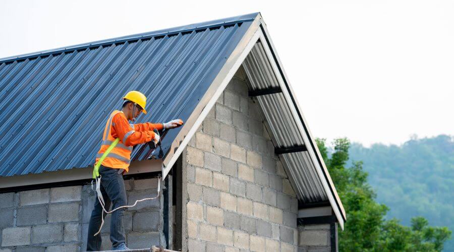 Professional residential roofers in Carrier Mills, IL